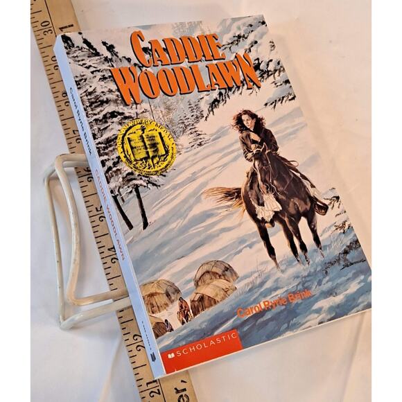 Caddie Woodlawn by Carol Ryrie Brink (1991 Scholastic Paperback) - Picture 8 of 8